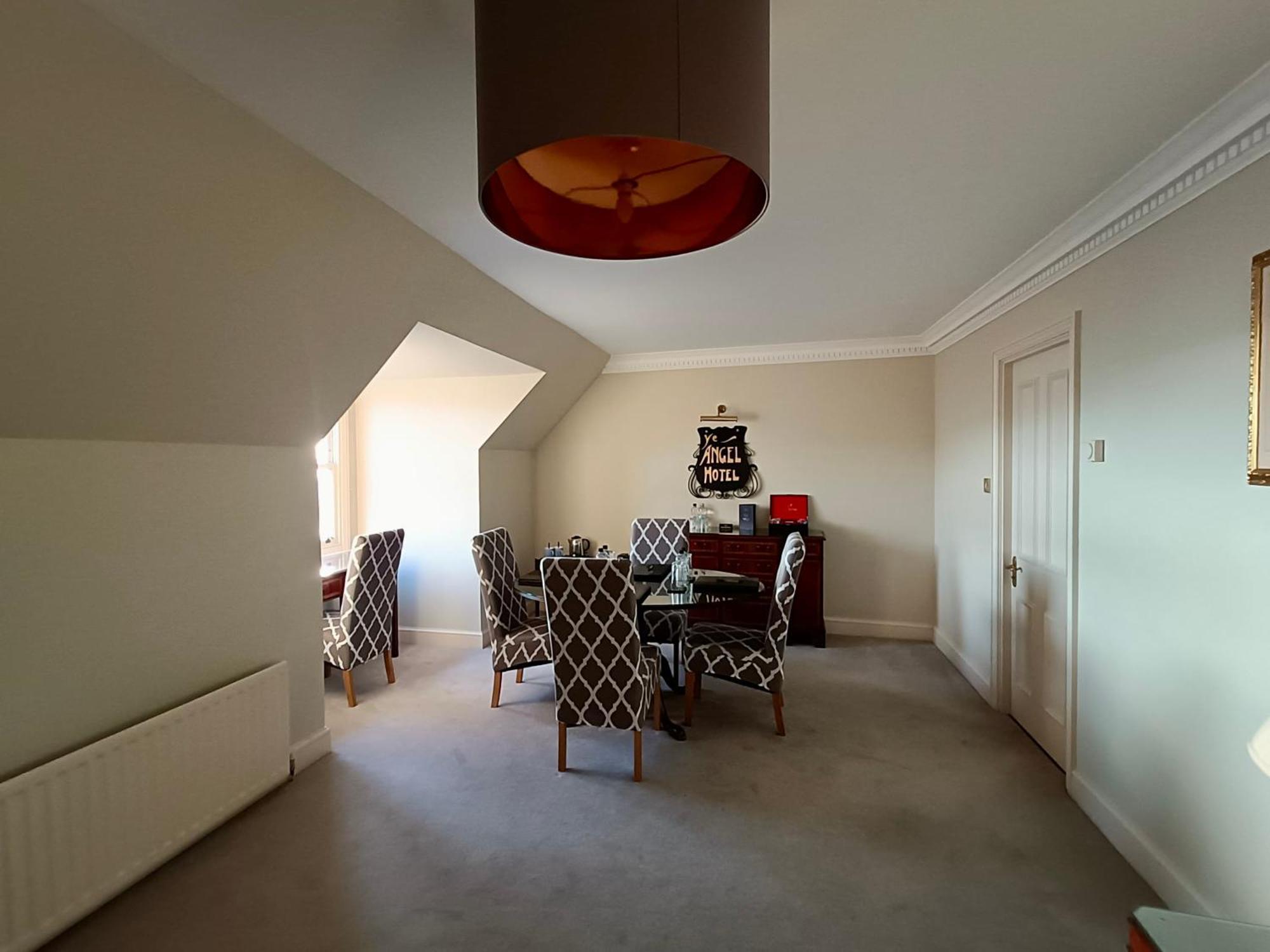 The Angel Posting House & Livery Guildford Exteriör bild